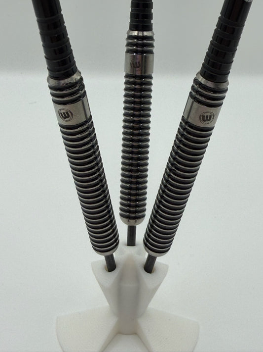 Winmau Blackout 1 (28g) - Grade B