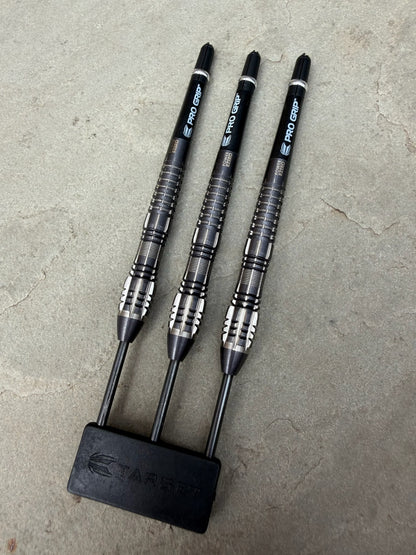 Phil Taylor Power 8zero 4 Black (25g) - Grade A+