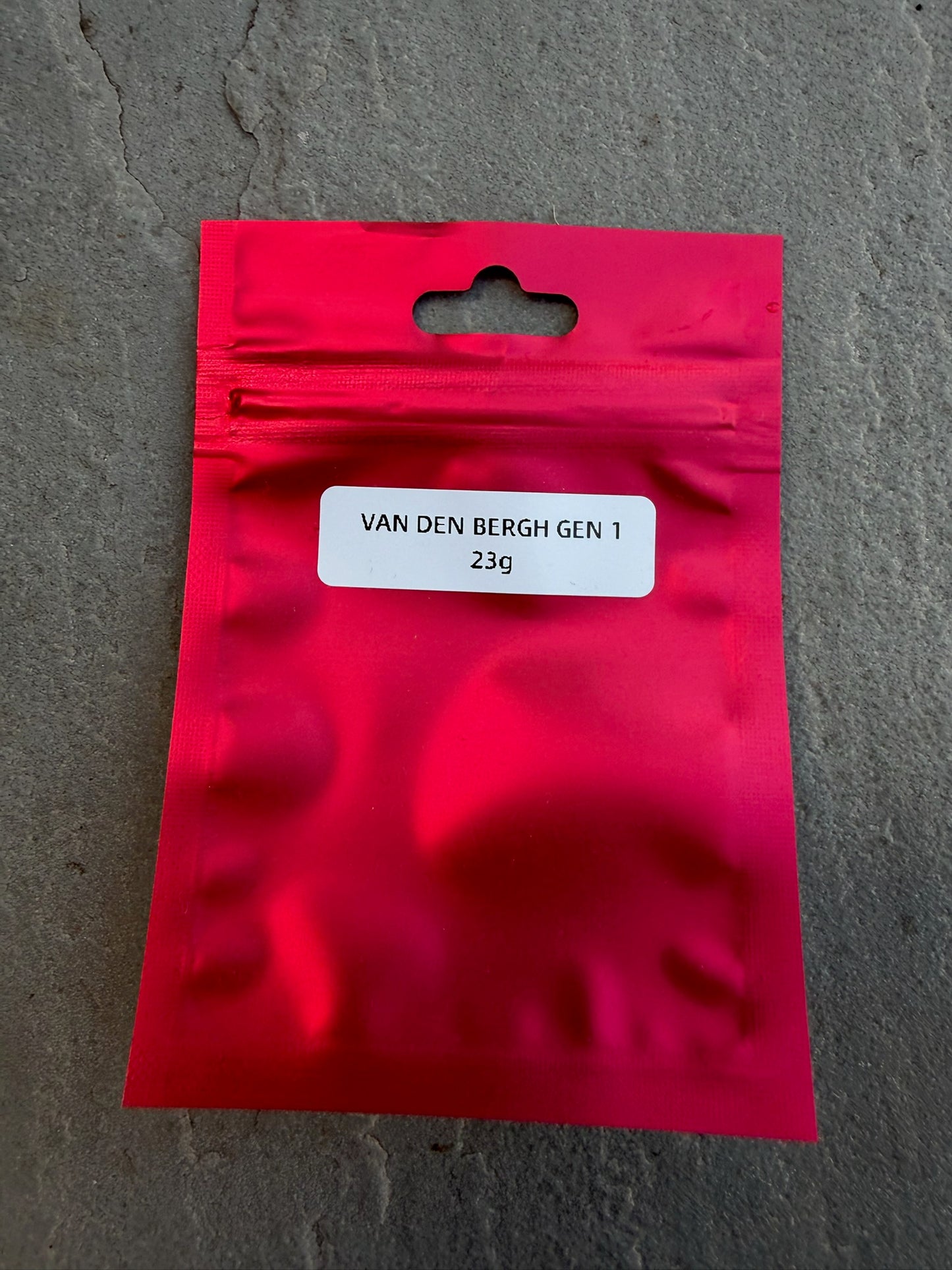 Dimitri Van Den Bergh Gen 1 (23g) - Grade C Unboxed