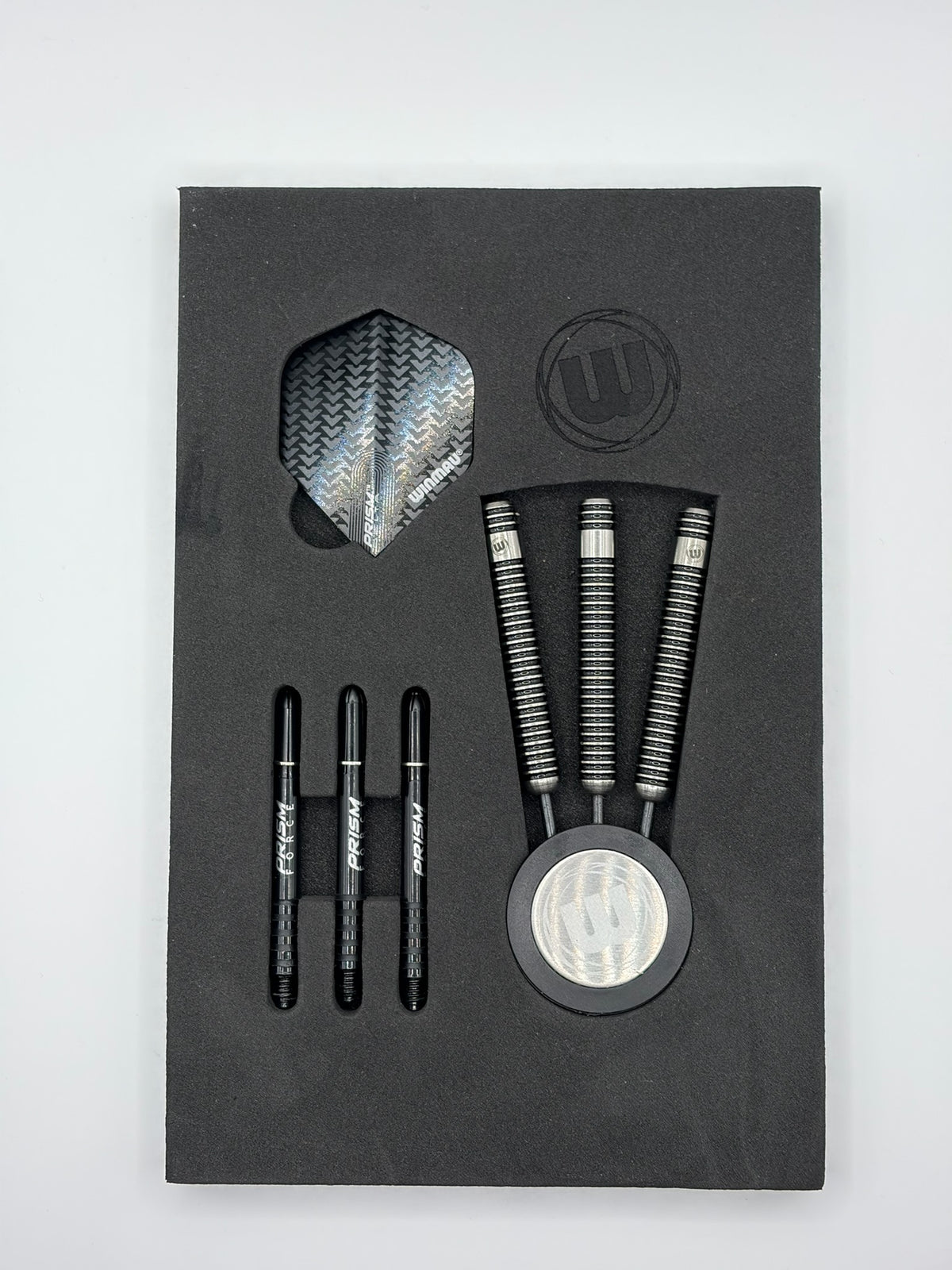 Winmau Blackout 1 (28g) - Grade B
