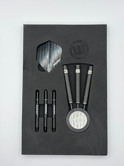 Winmau Blackout 1 (28g) - Grade B
